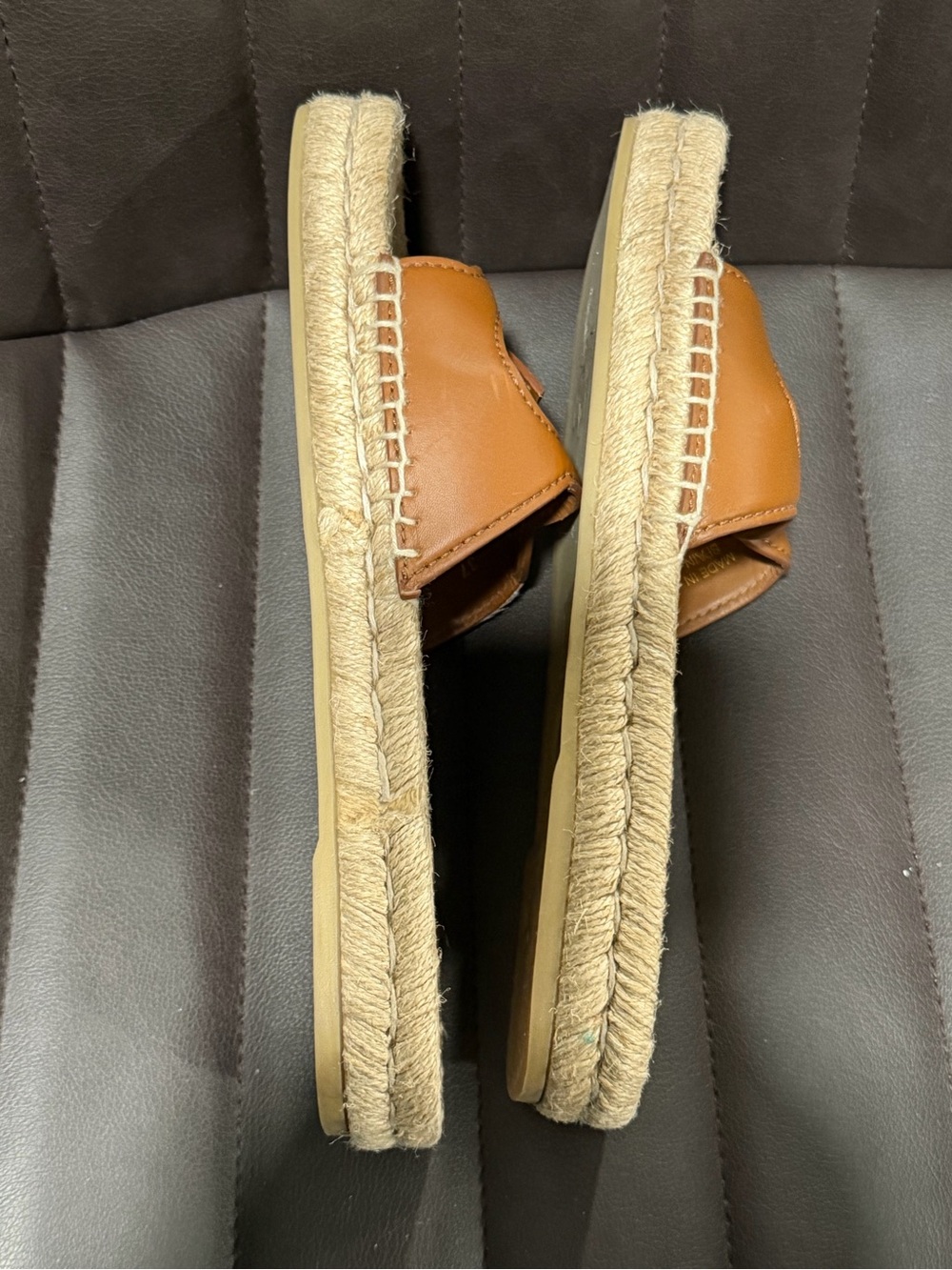Gucci Tan Sandals - Picture 6 of 6